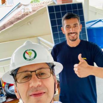 Comprar o produto de Carport Solar – Energia Sustentável e Proteção para Veículos em Carmo de Minas em Energia Solar em Carmo de Minas, MG por Solutudo