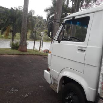 Comprar o produto de Caminhão de mudança  em Frete, Carreto, Transporte em Botucatu, SP por Solutudo Comprar o produto de Caminhão de mudança  em Frete, Carreto, Transporte em Botucatu, SP por Solutudo