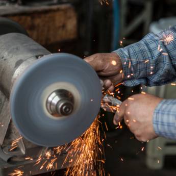 Comprar o produto de Serralheria  em Serralheria em Botucatu, SP por Solutudo