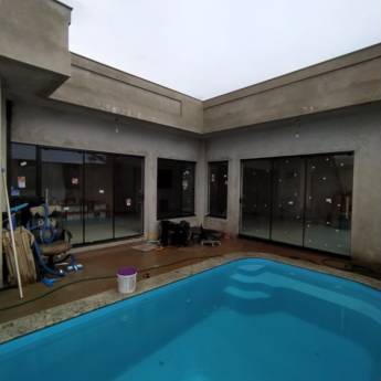 Comprar o produto de Porta Stanley em Vidraçarias em Cambé, PR por Solutudo