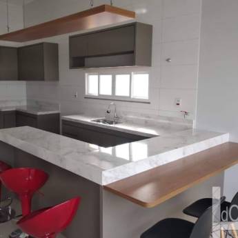 Comprar o produto de Instalação de balcão  em Porcelanatos em Pedro Leopoldo, MG por Solutudo