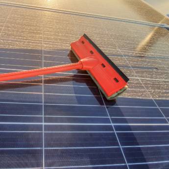 Comprar o produto de Limpeza de Placa Solar em Energia Solar em Rio de Janeiro, RJ por Solutudo