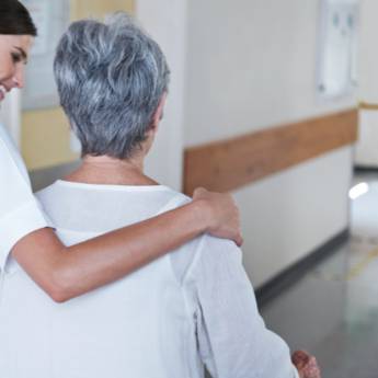 Comprar o produto de Acompanhante Plantão 12horas em Enfermeiras e Cuidadores em Botucatu, SP por Solutudo