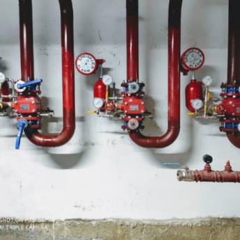 Comprar o produto de Serviço de instalação e manutenção de ar comprimido em Extintores - Equipamentos de Proteção Contra Incêndio em Cariacica, ES por Solutudo