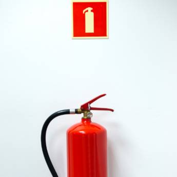 Comprar o produto de Sistema de extintores e sinalização em Cariacica em Extintores - Equipamentos de Proteção Contra Incêndio em Cariacica, ES por Solutudo