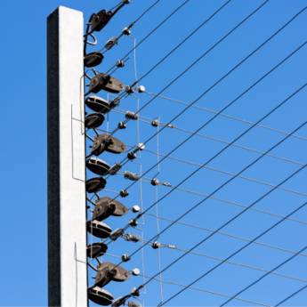 Comprar o produto de Cerca Elétrica em Segurança e Monitoramento em Botucatu, SP por Solutudo