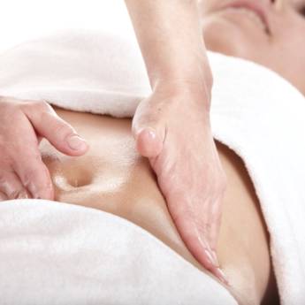 Comprar o produto de Drenagem Linfática Pré e Pós Operatório em Massagem  em Itupeva, SP por Solutudo