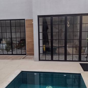 Comprar o produto de Vidro para portas em Vidraçarias em São Gonçalo, RJ por Solutudo