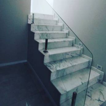 Comprar o produto de Guarda corpo com vidro em Vidraçaria em Botucatu, SP por Solutudo