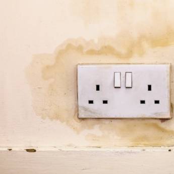 Comprar o produto de Identificação de infiltração em Desentupidoras em Contagem, MG por Solutudo