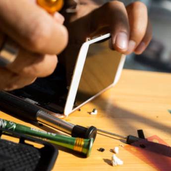 Comprar o produto de Troca de Bateria da Xiaomi em Bauru em Baterias em Bauru, SP por Solutudo