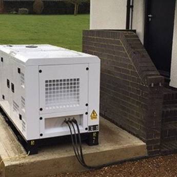 Comprar o produto de Bateria para Geradores em Baterias em Jundiaí, SP por Solutudo