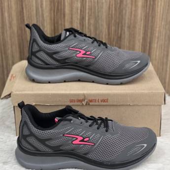 Comprar o produto de Tênis feminino Adrun em A Classificar em Uberlândia, MG por Solutudo