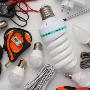 Comprar o produto de Loja de materiais elétricos em Materiais Elétricos em Nova Iguaçu, RJ por Solutudo