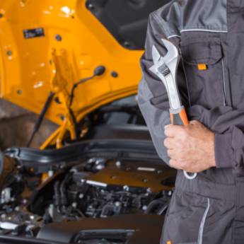 Comprar o produto de Manutenção preventiva em Oficinas Mecânicas para Carros em Palhoça, SC por Solutudo
