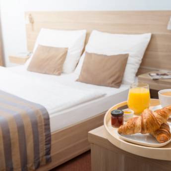 Comprar o produto de Hospedagem em Pousadas em Teixeira de Freitas, BA por Solutudo