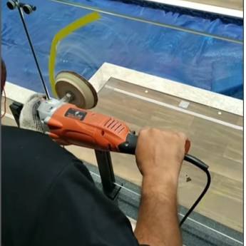 Comprar o produto de Restauração de vidros em Bauru  em Vidros em Bauru, SP por Solutudo