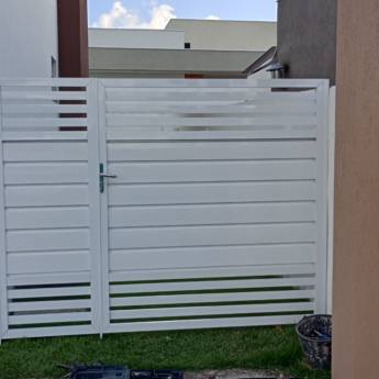 Comprar o produto de Esquadrias em Camaçari, BA em Esquadrias em Camaçari, BA por Solutudo