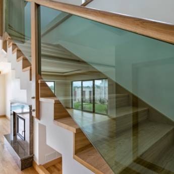 Comprar o produto de Corrimão em vidro em Vidraçarias em Camaçari, BA por Solutudo