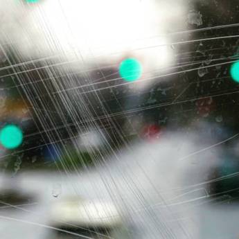 Comprar o produto de Remoção de riscos no vidro do carro em Bauru em Serviços automotivos em Bauru, SP por Solutudo