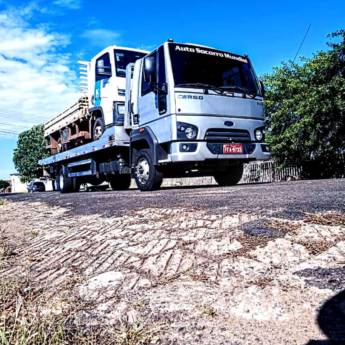 Comprar o produto de Remoção de veículos pesados em Guinchos em Marília, SP por Solutudo