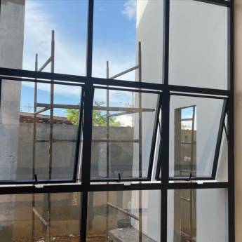 Comprar o produto de Janelas de vidro em Vidros em Macapá, AP por Solutudo
