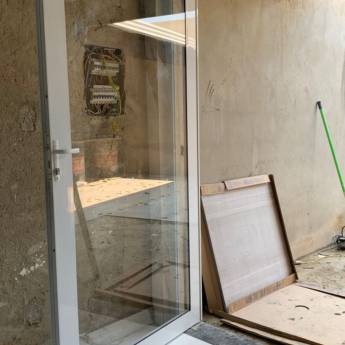 Comprar o produto de Vidraceiro em Belo Horizonte em Vidraçarias em Belo Horizonte, MG por Solutudo