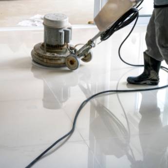 Comprar o produto de Tratamento em pisos granilite em Limpeza em Presidente Venceslau, SP por Solutudo