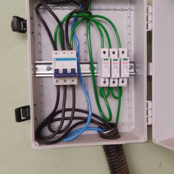 Comprar o produto de Eletricistas em Eletricistas em São Gotardo, MG por Solutudo