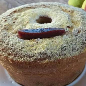Comprar o produto de Bolo de Fubá com Goiaba em Bolos em Bauru, SP por Solutudo