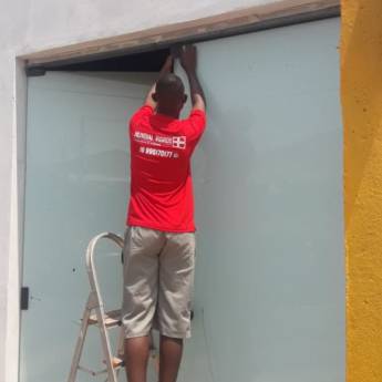 Comprar o produto de Vidros temperados em Vidraçarias em Araraquara, SP por Solutudo