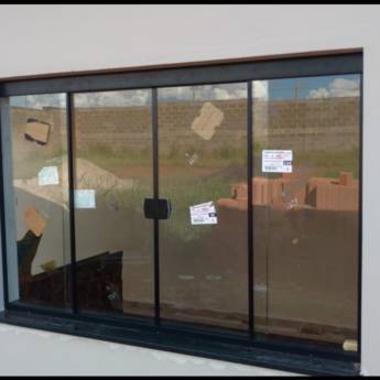 Comprar o produto de Janelas de vidro em Vidraçarias em Araraquara, SP por Solutudo