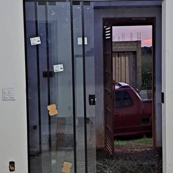 Comprar o produto de Portas de vidro de correr em Vidraçarias em Araraquara, SP por Solutudo