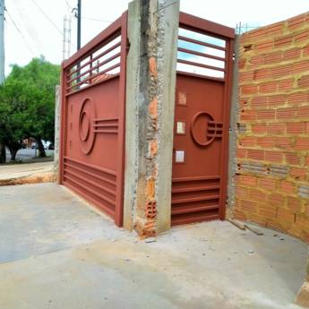 Comprar o produto de Portas em Serralherias - Estruturas em Botucatu, SP por Solutudo