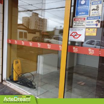 Comprar o produto de Faixa adesiva para parede ou vitrine em Bauru em Faixas, Lonas e Afins em Bauru, SP por Solutudo