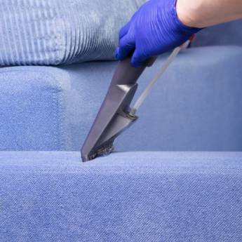 Comprar o produto de Lavagem de Estofados em Estofados | Tapeçaria em Rio de Janeiro, RJ por Solutudo