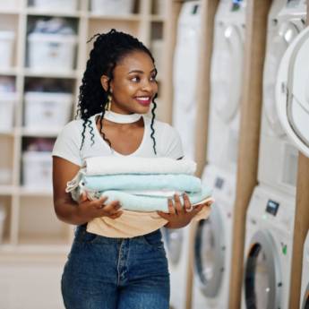 Comprar o produto de Especialistas em limpeza de roupas em Lavanderias em Cachoeiro de Itapemirim, ES por Solutudo