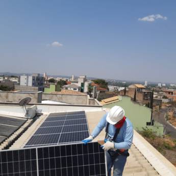 Comprar o produto de Empresa de Instalação de Energia Solar em Energia Solar pela empresa RV2 TEC em Goiânia, GO por Solutudo