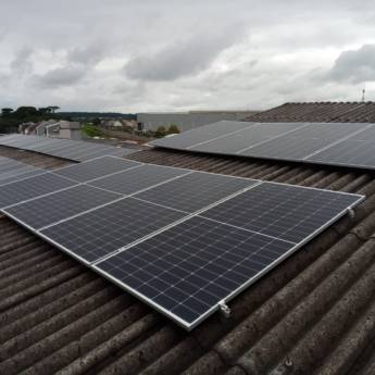Comprar o produto de Energia Solar para Indústria em Energia Solar em Curitiba, PR por Solutudo