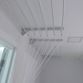 Comprar o produto de Varal individual em Cortinas - Persianas - Carpetes pela empresa Mr Redes E Persianas na Asa Norte em Brasília, DF por Solutudo