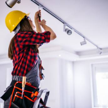 Comprar o produto de Eletricista residencial em Eletricistas em Rio de Janeiro, RJ por Solutudo