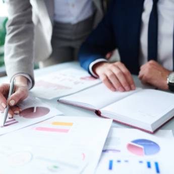 Comprar o produto de Consultoria empresarial para pequenos empresários em Consultoria Financeira em Cascavel, PR por Solutudo