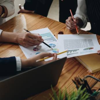 Comprar o produto de Empresa de consultoria financeira  em Consultoria Financeira em Cascavel, PR por Solutudo