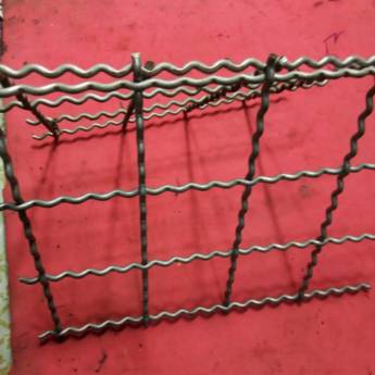 Comprar o produto de Empresa de estruturas metálicas em Metalúrgica em Joinville, SC por Solutudo