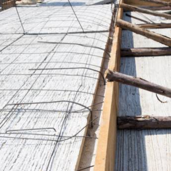Comprar o produto de Lajes  em Concretos em Pardinho, SP por Solutudo