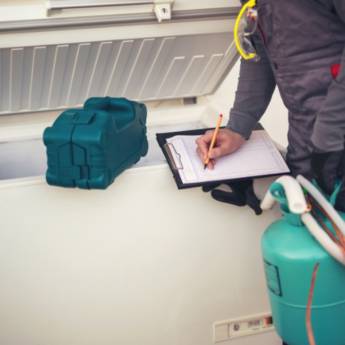 Comprar o produto de Manutenção de Freezer em Refrigeração em Rio de Janeiro, RJ por Solutudo