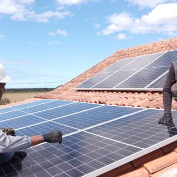 Comprar o produto de Empresa Especializada em Energia Solar em Energia Solar em Campos dos Goytacazes, RJ por Solutudo