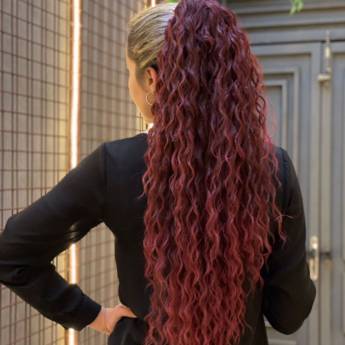 Comprar o produto de Aplique rabo de cavalo cabelo ondulado ruivo em Apliques de Cabelo pela empresa Trimurti Cabelos para Mega Hair Perucas Jumbo e Apliques para Cabelo  em Foz do Iguaçu, PR por Solutudo