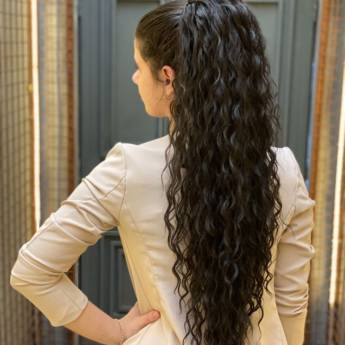 Comprar o produto de Aplique rabo de cavalo cabelo longo ondulado castanho escuro em Apliques de Cabelo pela empresa Trimurti Cabelos para Mega Hair Perucas Jumbo e Apliques para Cabelo  em Foz do Iguaçu, PR por Solutudo