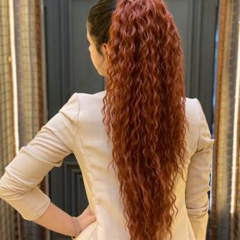 Comprar o produto de Aplique rabo de cavalo cabelo longo ondulado ruivo em Apliques de Cabelo pela empresa Trimurti Cabelos para Mega Hair Perucas Jumbo e Apliques para Cabelo  em Foz do Iguaçu, PR por Solutudo